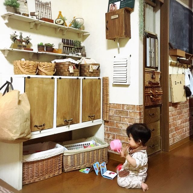 悩んでるママにおすすめしたい♩100均でできるテレビボードのいたずら防止テク - Up to you