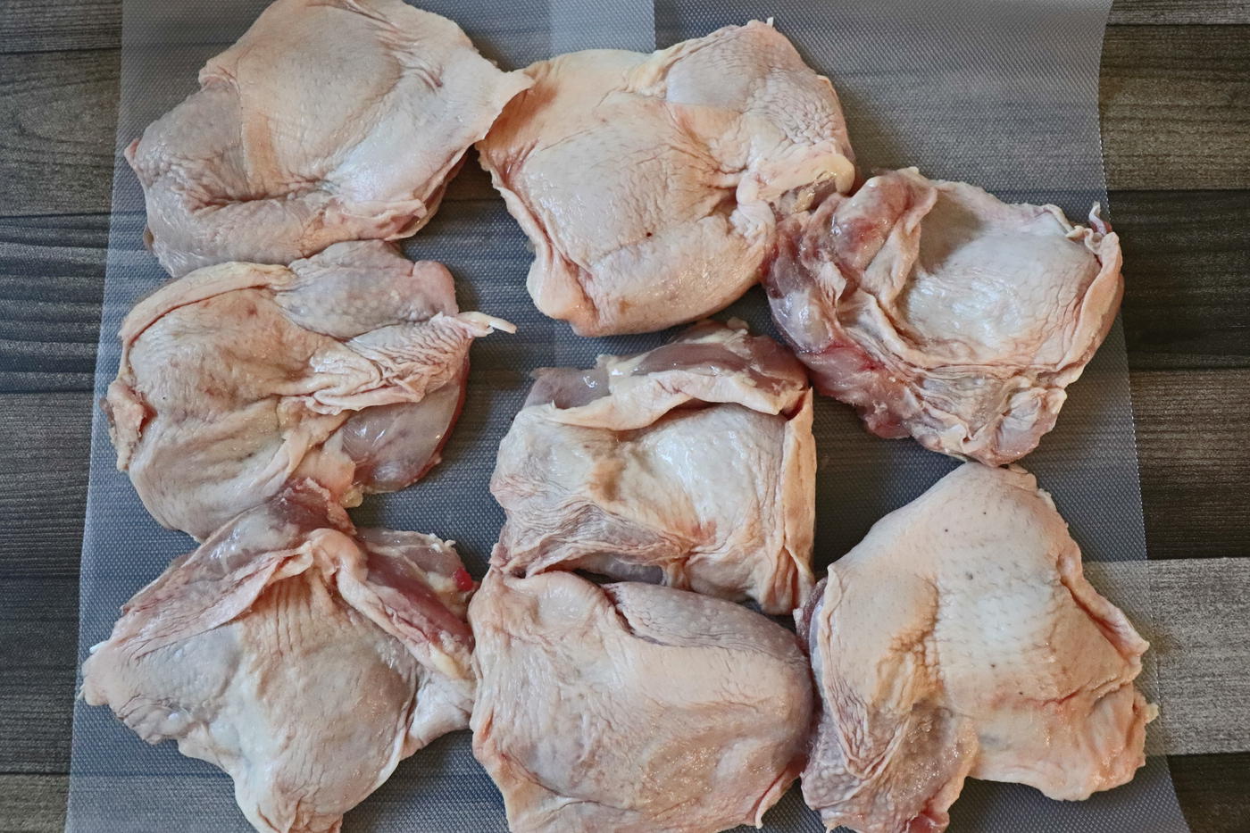 業務スーパー 圧倒的な安さ！節約も叶える「ブラジル産鶏もも正肉 2kg」イエモネ