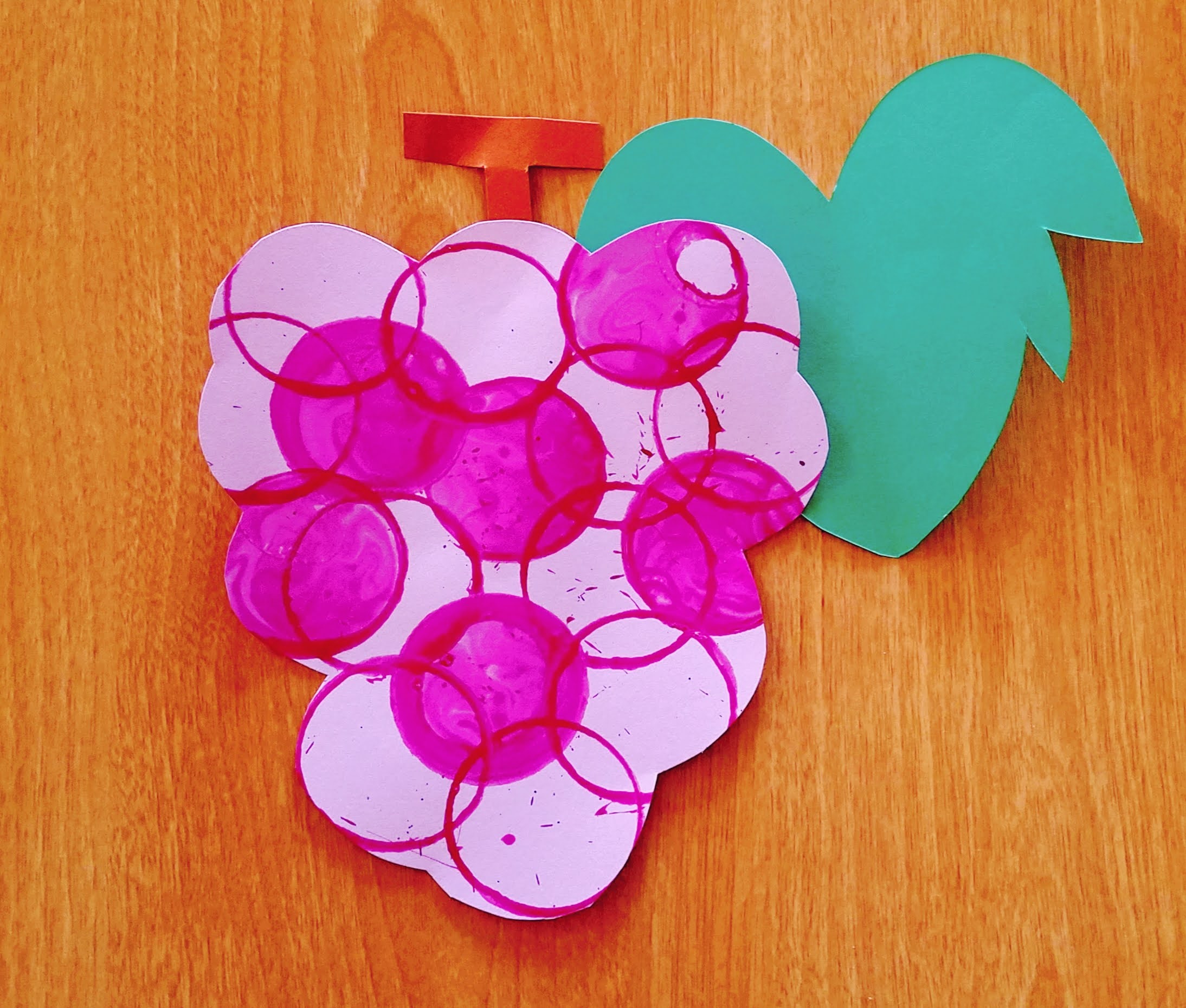 幼稚園・保育園 ９月食欲の秋！ぶどうだいすき絵画・製作