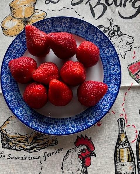 2024年７月の運勢 - 水晶玉子先生のフルーツ・フォーチュン 月運SPUR