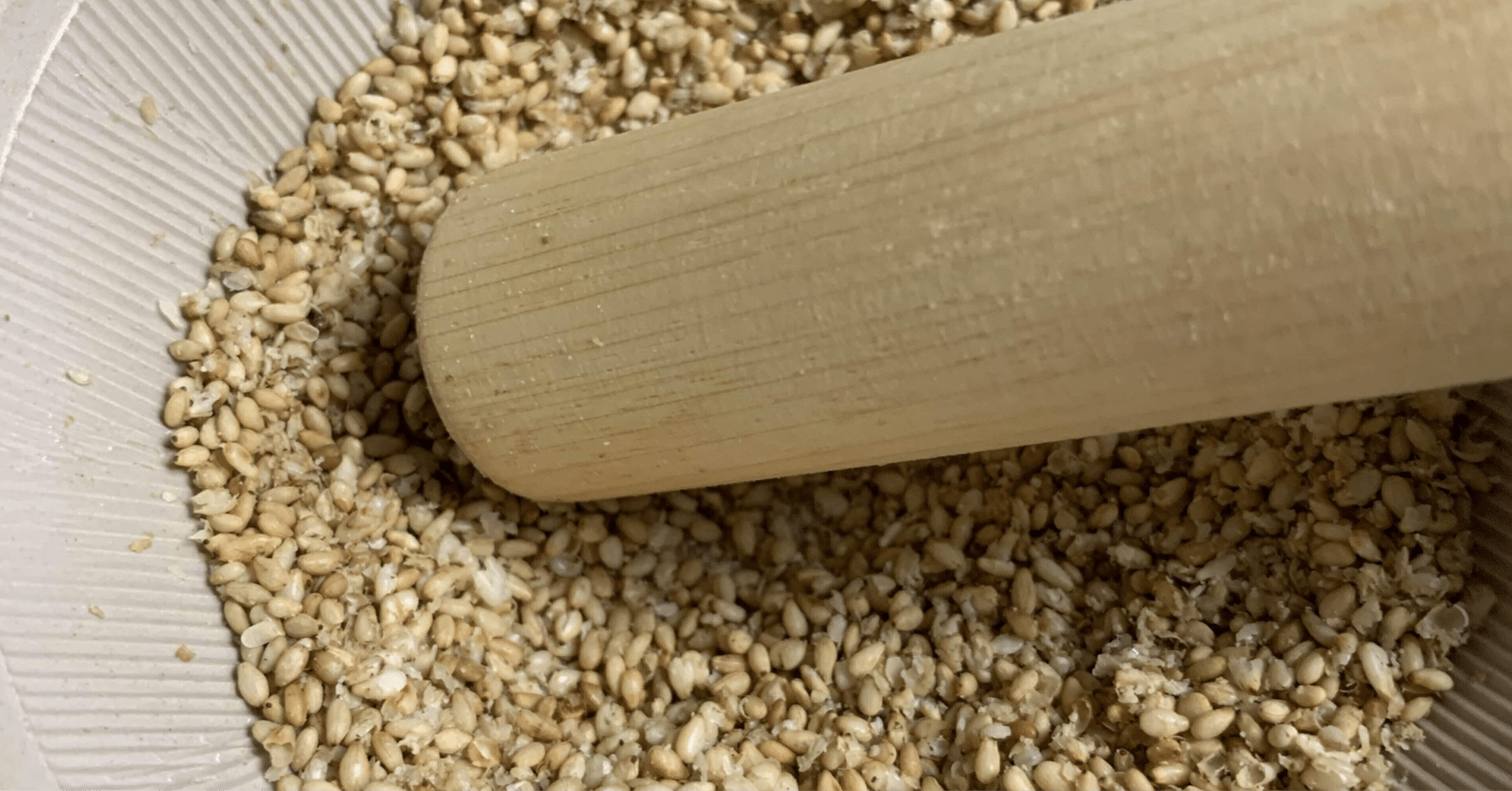 100均ダイソー・セリアなどのすり鉢＆ごますり器！スパイスを砕くのにも