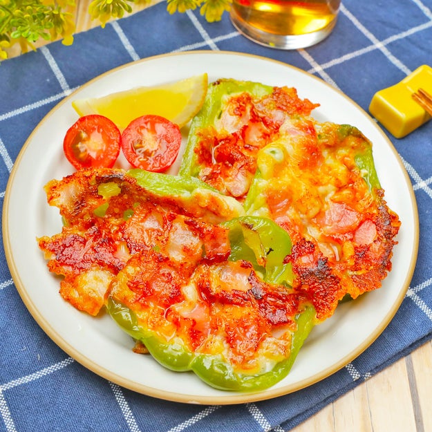 簡単！お弁当づくり ピーマンのベーコンチーズ焼き弁当 Bacon-and-Cheese-Stuffed Peppers Bento