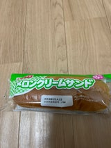 先行販売中 メロンパンの皮でクリームサンドしちゃいました。 ヤマザキ チルドスイーツ＊スノーフレーク＊のお買い物日記