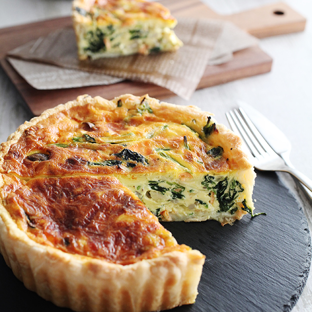 使い捨てで後片付けが簡単！簡単にケーキが作れる優れもの！ パイ・タルト・キッシュプレート ３枚ハート形スポンジケーキ型 ３枚各種100円 税抜ダイソーdaisodaisojapanケーキ使い捨てアルミパイタルトキッシュケーキハート手作り