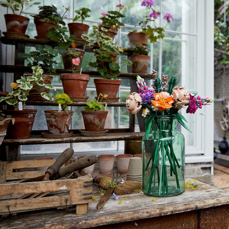 Amazon.co.jp: レゴ LEGOボタニカル フラワーブーケ おもちゃ 玩具 誕生日 プレゼント ブロック 母の日 父の日 男性 女性花束 造花 飾り インテリア オシャレ 母 父 10280 : おもちゃ