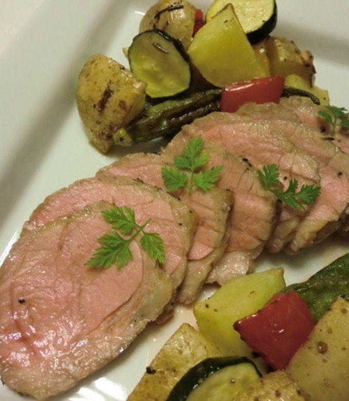 お試し 小さな 豚ひれ肉 のやわらか ローストポーク 100g 肉 柔らか クリスマス ディナー オードブル おせち 御節料理 お歳暮 ギフト 御歳暮お誕生日 プレゼント の おためし お取り寄せグルメ お取り寄せ ご飯のお供 ごはんのおとも 食べ物 実用的 人気 おかず おつまみ