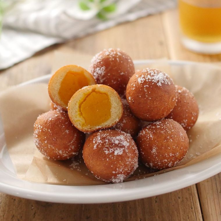 ホットケーキミックスで作る！焼きドーナツ