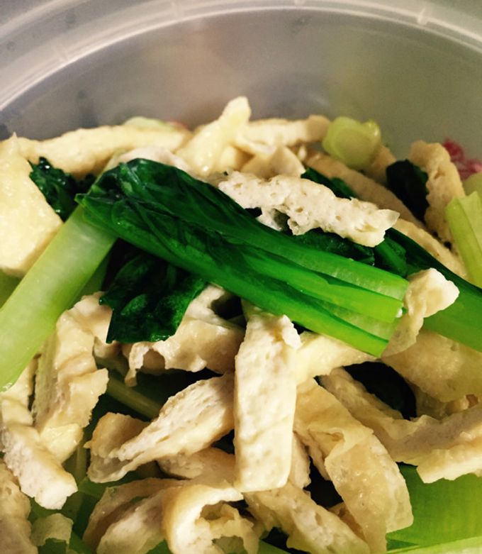 簡単和食おかず！作り置きにぴったりで茎まで味しみ！小松菜と油揚げの煮びたしの作り方