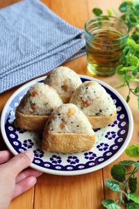 Amazonランキング１位おにぎり＋みそ汁 究極にシンプル、かつ、からだが整うレシピが大好評！ 発売即重版決定株式会社主婦と生活社のプレスリリース