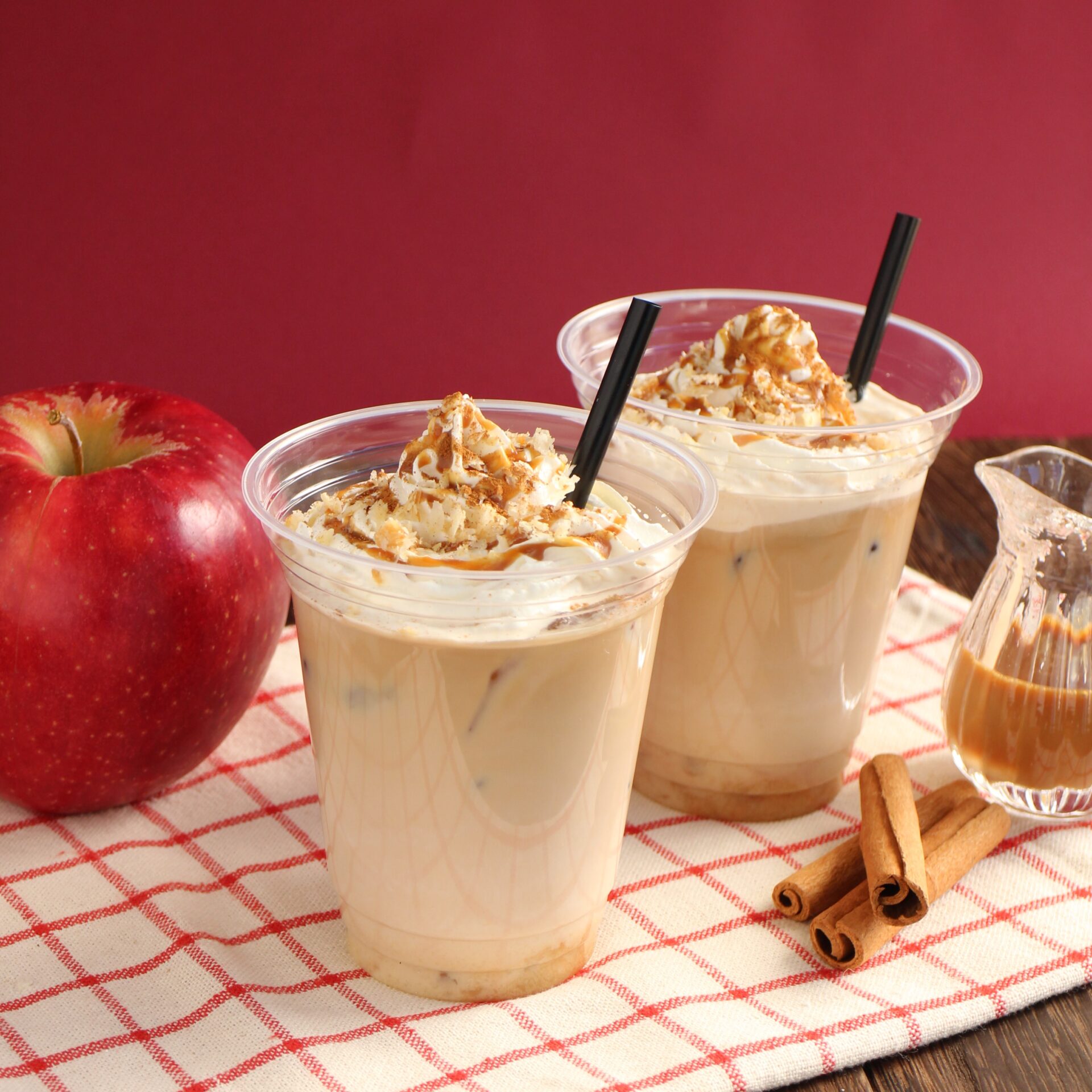 キャラメルりんごのアップルパイ🍎 最高というか、最強でした🍎 絶対また作る♥️♥️♥️手作りアップルパイアップルパイ手作りスイーツ手作りお菓子お菓子作り手作りおやつ