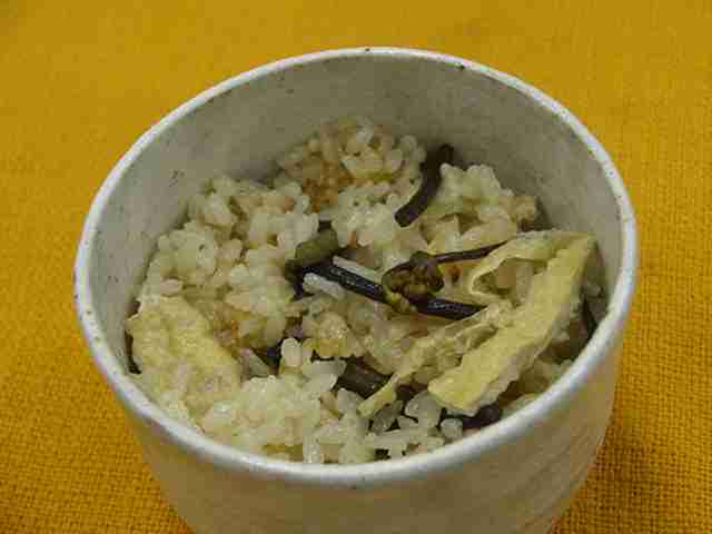 筍とわらびの炊き込みご飯