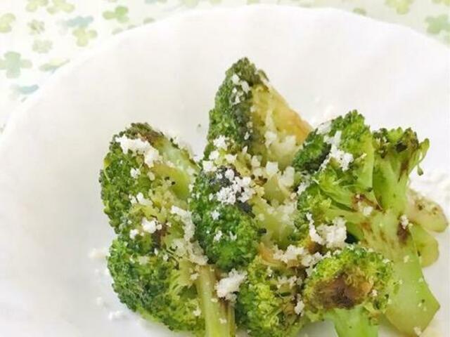 ブロッコリーの旨味がぎゅっ 茹でて混ぜるだけなのにウマすぎる！「夫を沼らせた」絶品簡単おかずレシピ ぱるとよ- エキスパート -Yahoo!ニュース