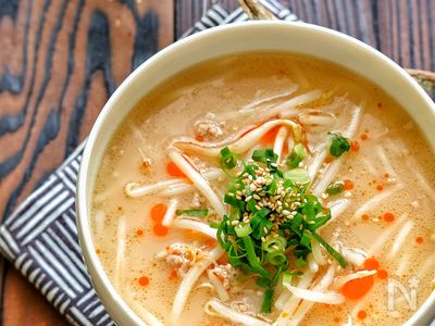 簡単！ウインナーともやしの豆乳味噌スープ by こででクックパッド簡単おいしいみんなのレシピが392万品