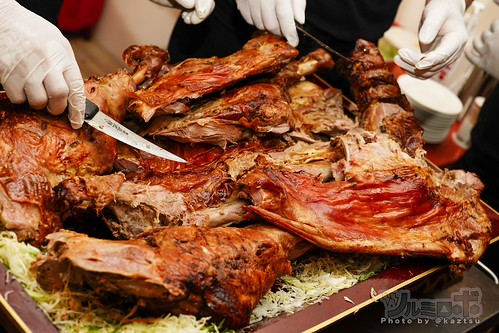 羊の丸焼きに挑戦！＠ジンギスカンWebは羊肉専門店