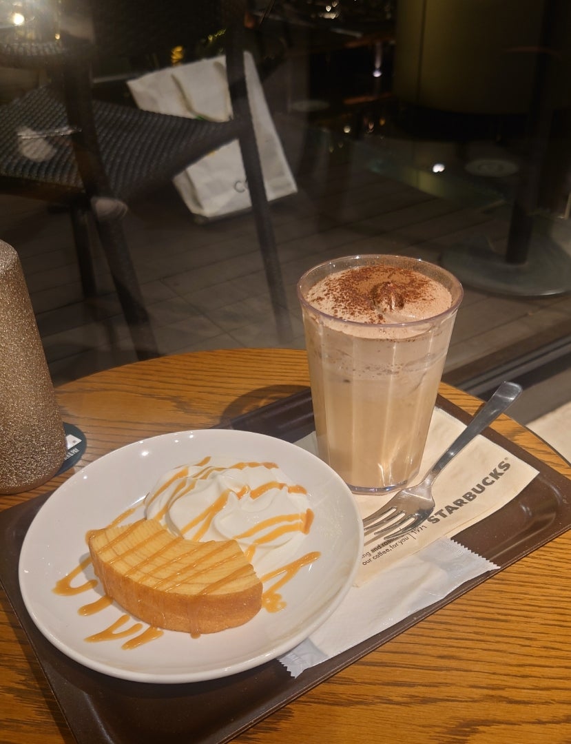 妊娠中でも飲めるスタバドリンク一覧！ココア・ホワイトモカ・フラペチーノや抹茶ラテは飲んでも大丈夫か解説 – 尾崎ファミリーの子育てブログ