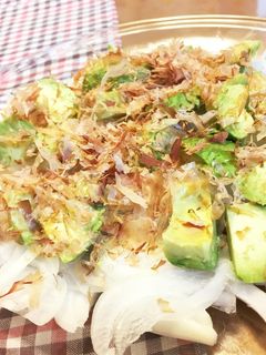 新玉ねぎとかつおのたたきのサラダ