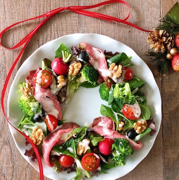 パーティにぴったり♪ちょっぴり豪華なリースサラダFREMAR.media食材仕入れアプリ「フレマル」の情報発信メディア