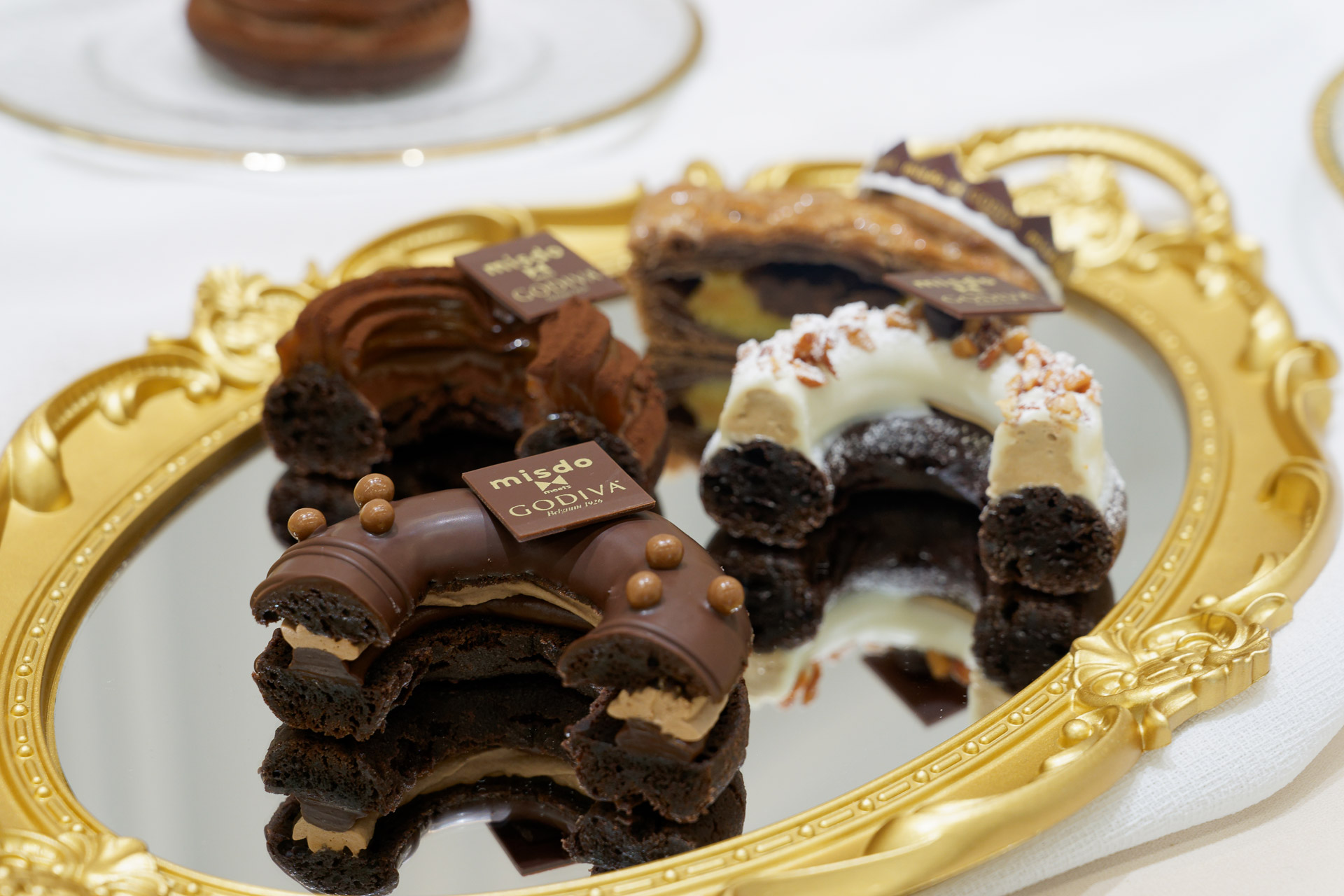 なんだコレ？」ミスド メニューにないピンクのココナツチョコレート 真相は？！天然石リーヴァマーレ店主 アラカンマムの日々つれづれ