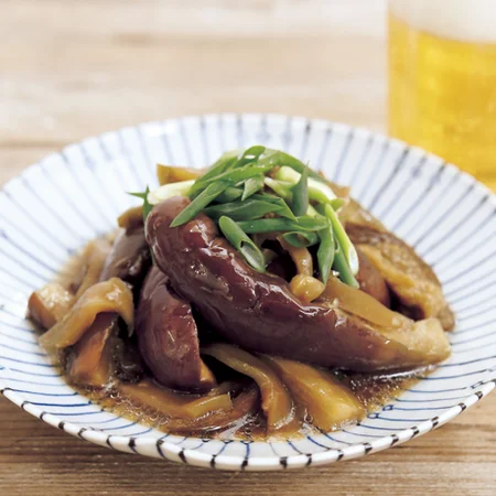 小倉優子さんの『茄子とささみとザーサイの和え物』 ①ささみの両面に塩 適量 日本酒 大さじ1 をふりかけ、ラップをして電子レンジ 600W で2分加熱する ②茄子 2本 を一口サイズに切り、ラップをして電子レンジ 600Ｗ で5分加熱する ③ささみをほぐして、加熱した茄子