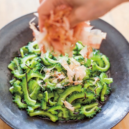 シンプルながらハマる味！ゴーヤの佃煮のレシピ 作り方：白ごはん.com