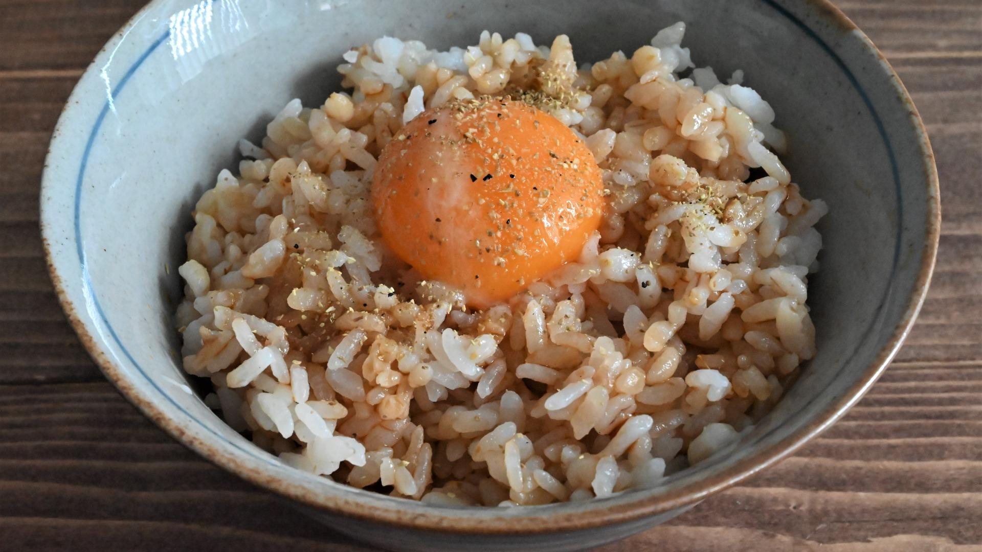 炊飯器で、うなぎご飯。簡単過ぎだけど料亭風な上品な味『うなぎ炊き込みご飯』食で楽しむ魔女♪野菜たっぷり彩りレシピ帳