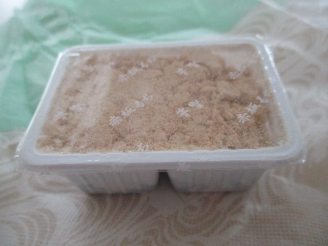 赤坂 青野』の赤坂もち。お土産にも喜ばれる日持ちのするおすすめの和菓子です。 - お菓子を巡る暮らしの雑記帖