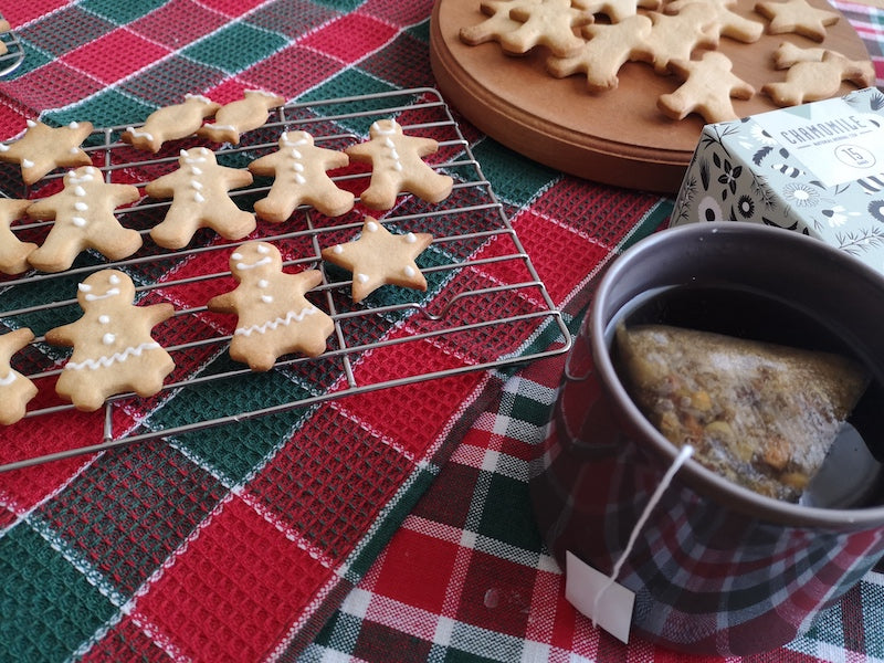 メガネをかけたジンジャーブレッドマン クッキー, 3Dイラスト イラスト素材5315380- フォトライブラリ