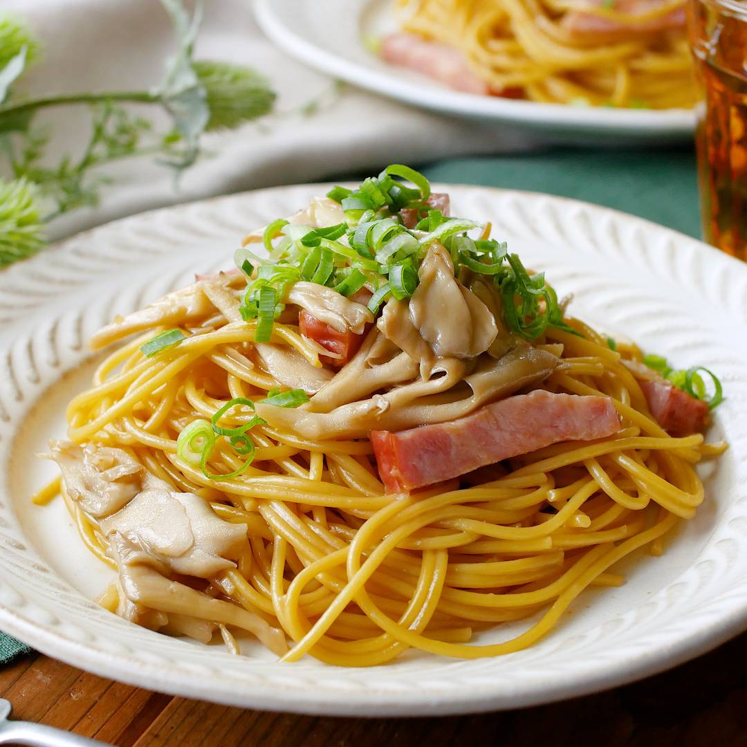 セブン-イレブンから新登場!! 相性抜群の組み合わせで大勝利「話題の大盛パスタ」がコチラです!! いぬきち- エキスパート - Yahoo!ニュース