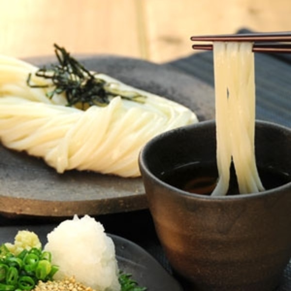 ねぎごま温玉つゆのざるうどんうどんレシピ冷凍食品ならテーブルマーク