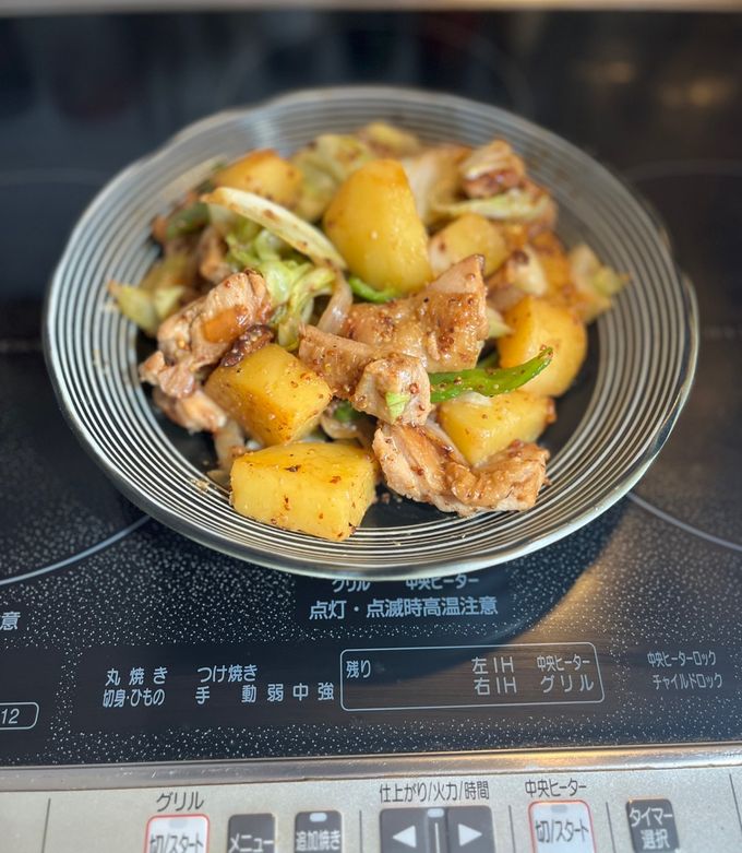 ときめく常備菜 第4話：味の決め手は、たっぷりの粒マスタード。「春キャベツのスパイシーコールスロー」 - 北欧、暮らしの道具店