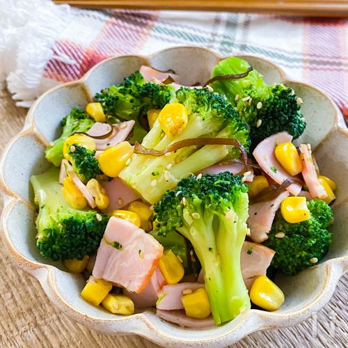 ブロッコリーと卵とハムのマヨサラダ シンプルが美味しい♡