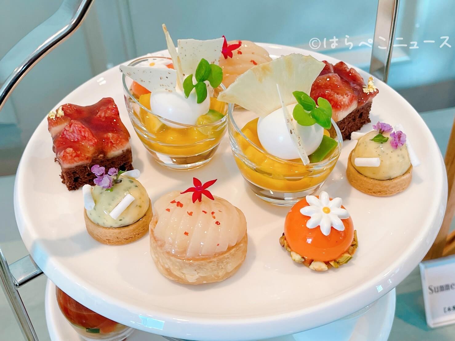 初夏のフルーツアフタヌーンティーが青山＆横浜で、マスカットタルトや白桃のグラススイーツなど - ファッションプレス