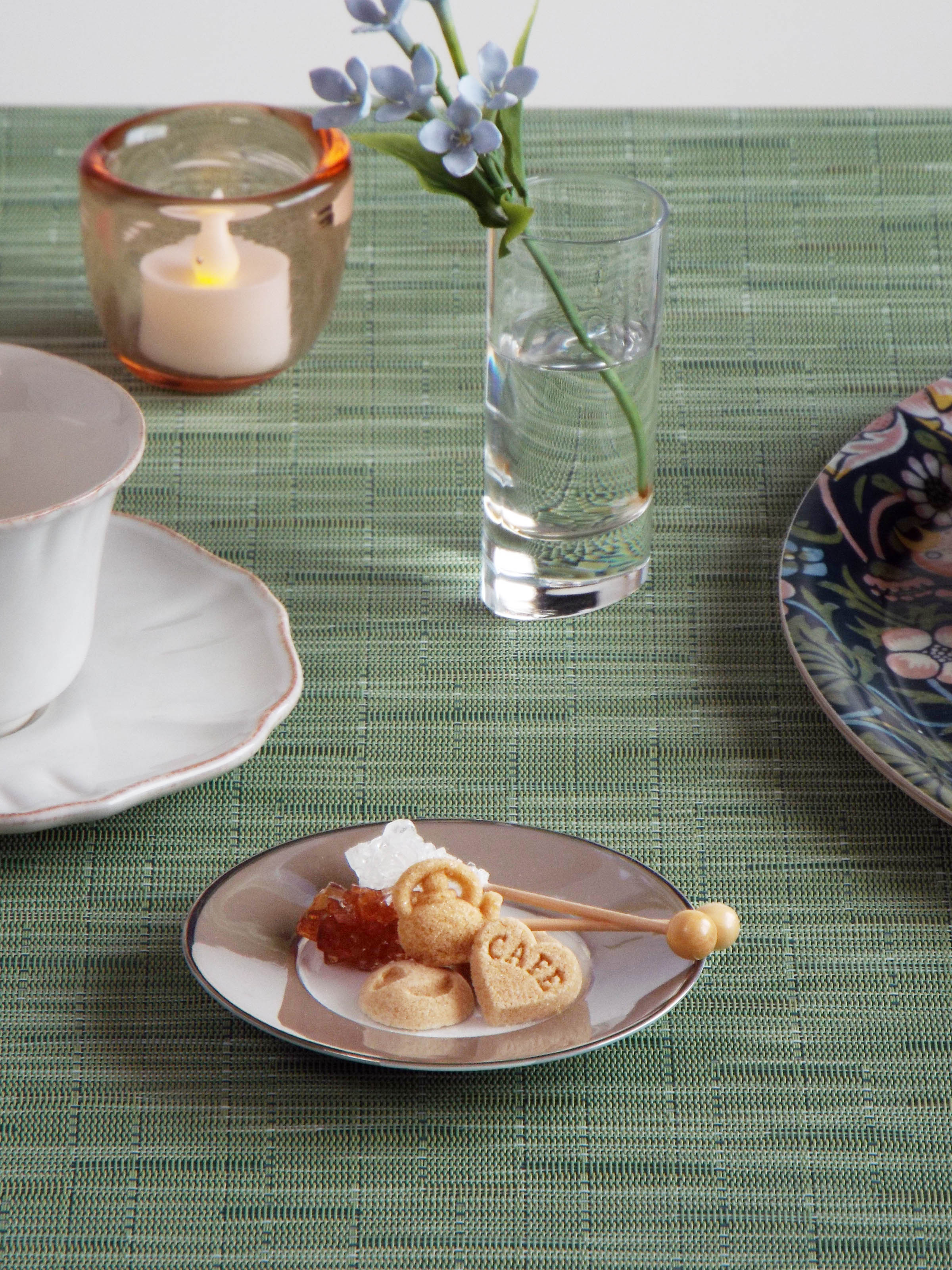 物語のある砂糖 -創業1744年の砂糖商- 駒屋バラの形の角砂糖 かわいい、おしゃれなデザインシュガ