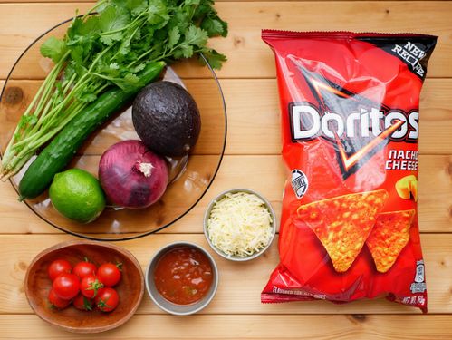 シーチキン「ドリロコスが流行ってると聞いてこれはシーチキンにも合うはずと試してみました。 ドリトス @Frito 22 10 14