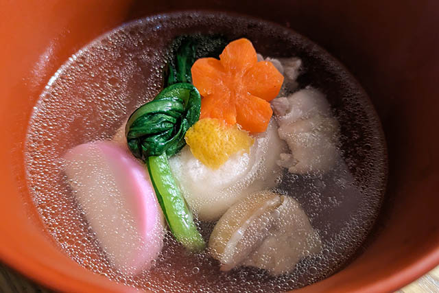 シンプルで優しい味わい♪ 小松菜のお雑煮