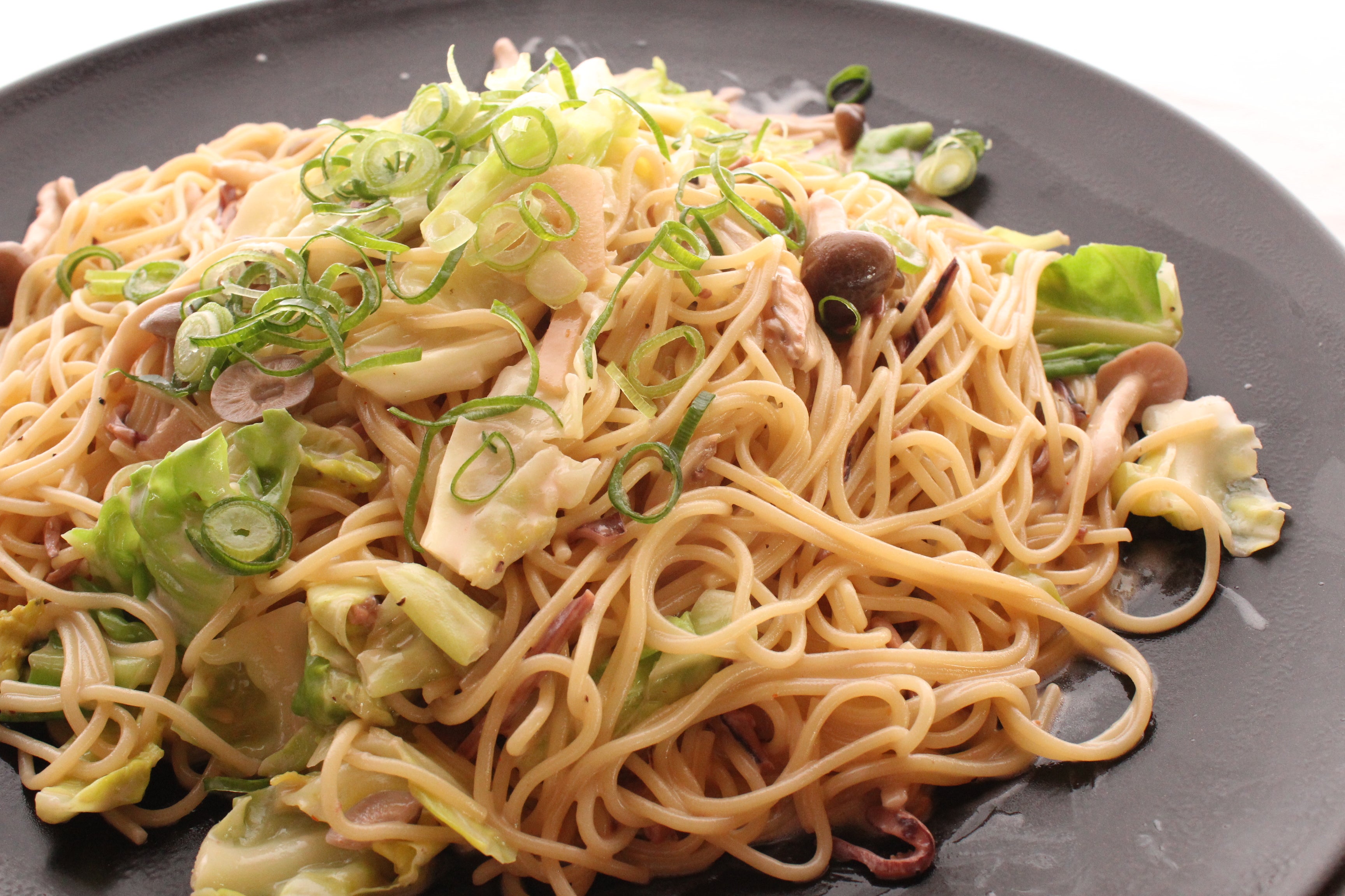 イカの塩辛を使うと、イカスミパスタがぐっとおいしく出来上がる!マイナビニュース