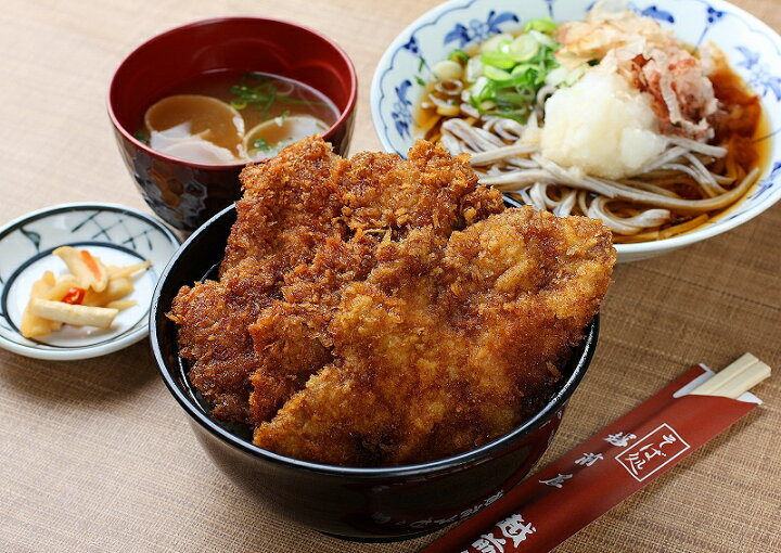 福井名物ソースカツ丼も美味しかった🍚✨福井福井県北陸北陸旅北陸旅行弾丸旅行ソースカツ丼福井グルメ勝山市