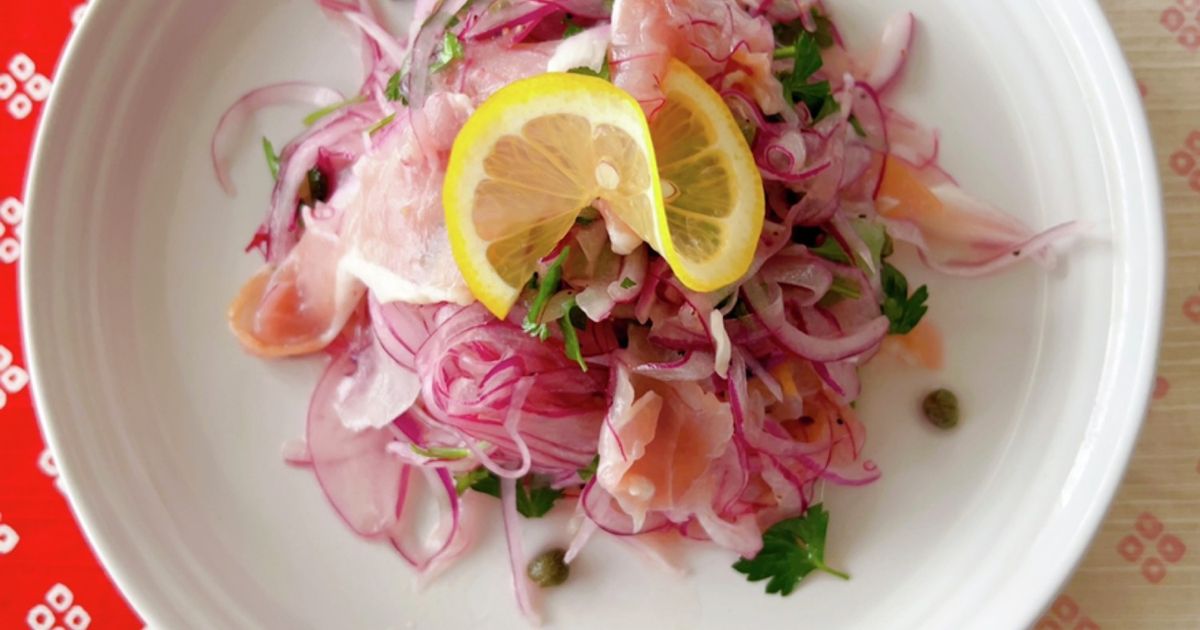 オリーブオイルで香りも美味しい新玉ねぎと生ハムのマリネオリーブノート公式 - カラダに美味しい、オイルのノート