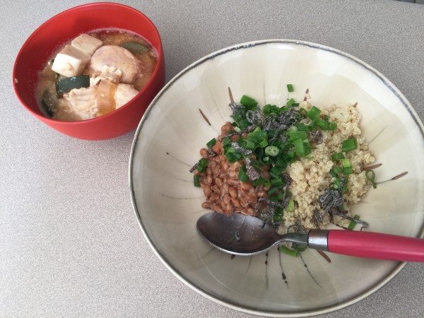 知らなきゃ損 キヌアのおいしい食べ方のコツとおすすめレシピ12選 - macaroni