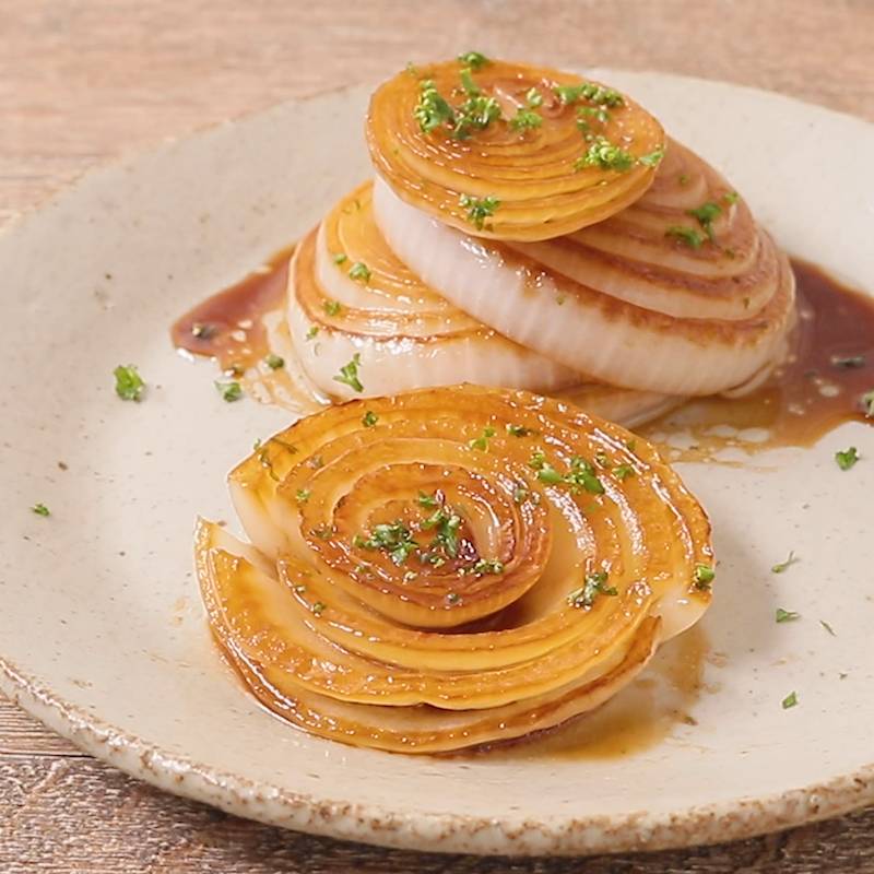 玉ねぎのくし切りシチューや肉じゃがに合う切り方の手順やコツは？コジカジ