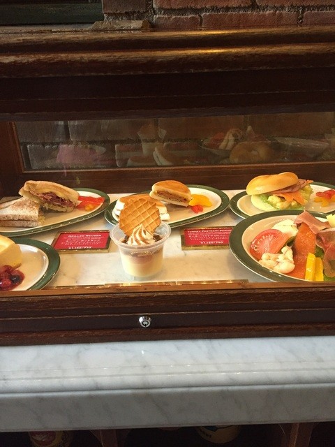 ディズニーシーの絶品ルーベンホットサンドTikTok