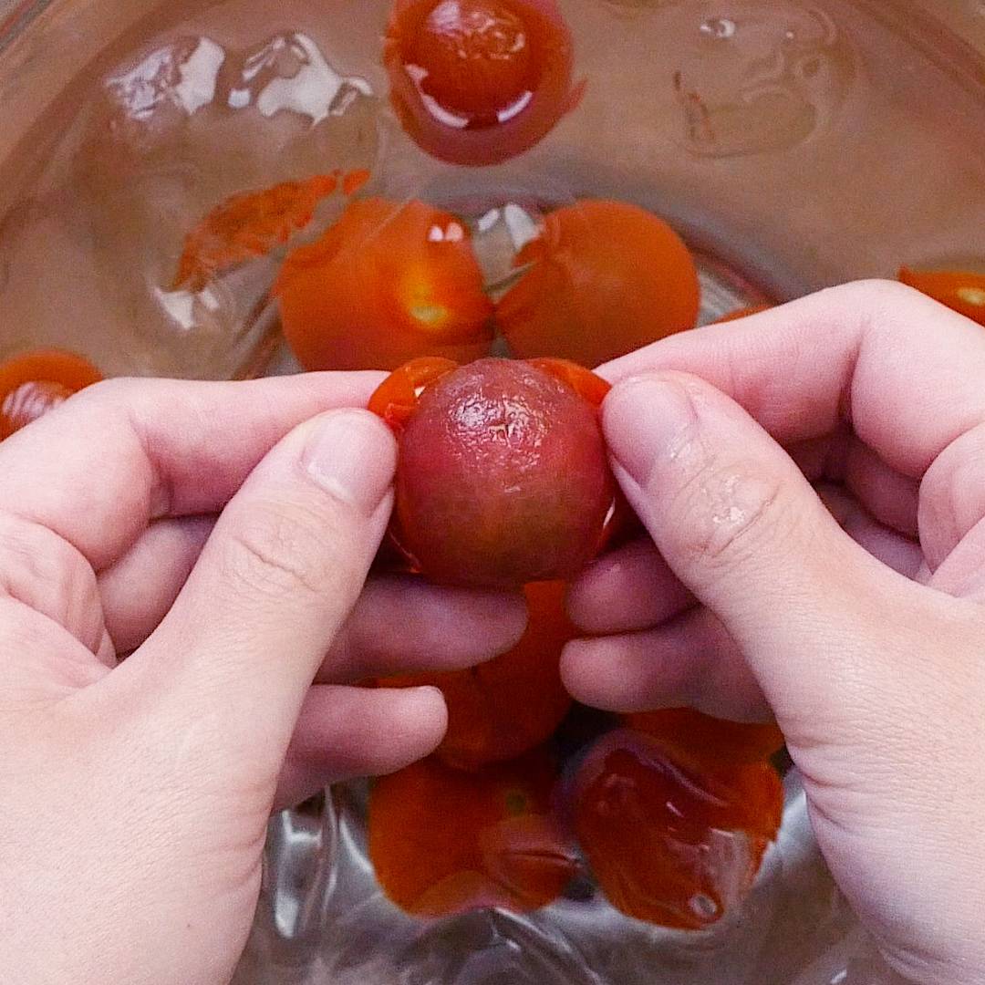 湯むきトマトときゅうりの簡単酢漬け