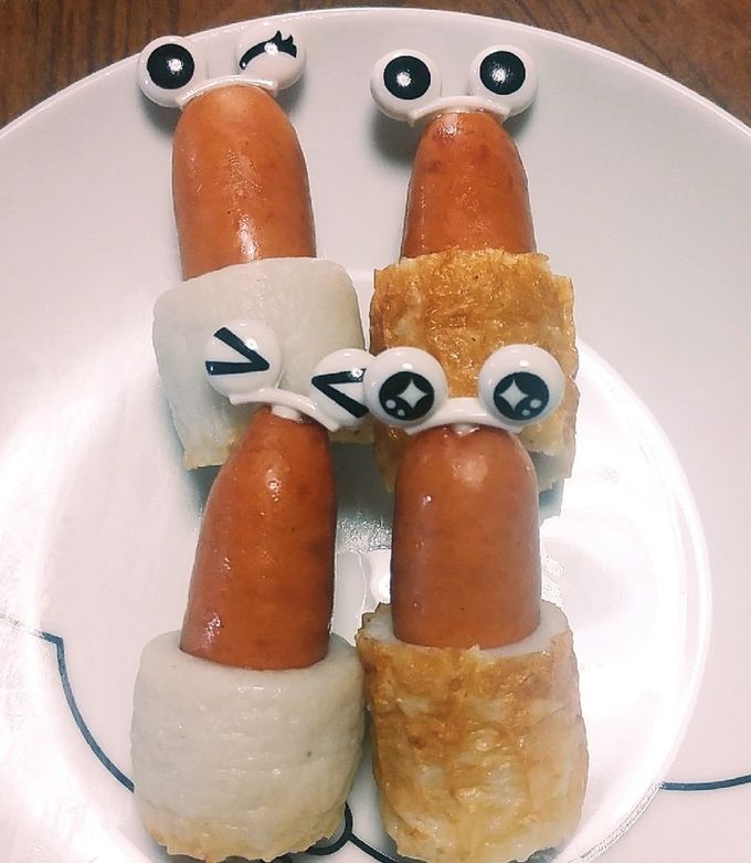 子どもが喜ぶ✨ウインナーの切り方🥰 みなさんはウインナーの飾り切りって どれくらい知っていますか？😳 お弁当のおかずの中でも ウインナーって大人気だから可愛いタコさんの形に することが多かったんだけど他の飾り切りにも挑戦してみたら 子どもたちが大喜び