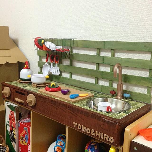 100均の材料で作れる！段ボールキッチンの作り方フルイク