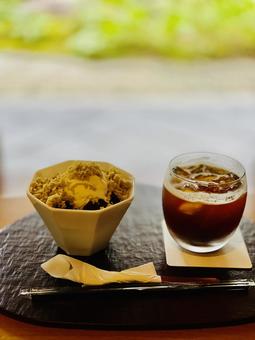 よーじやカフェから今年も栗スイーツを期間限定で販売。大人気”顔パフェ”に昨年好評の「無限モンブラン」も。マロンマロンしすぎない！ちょっとフルーティな栗スイーツ。株式会社よーじやのプレスリリース