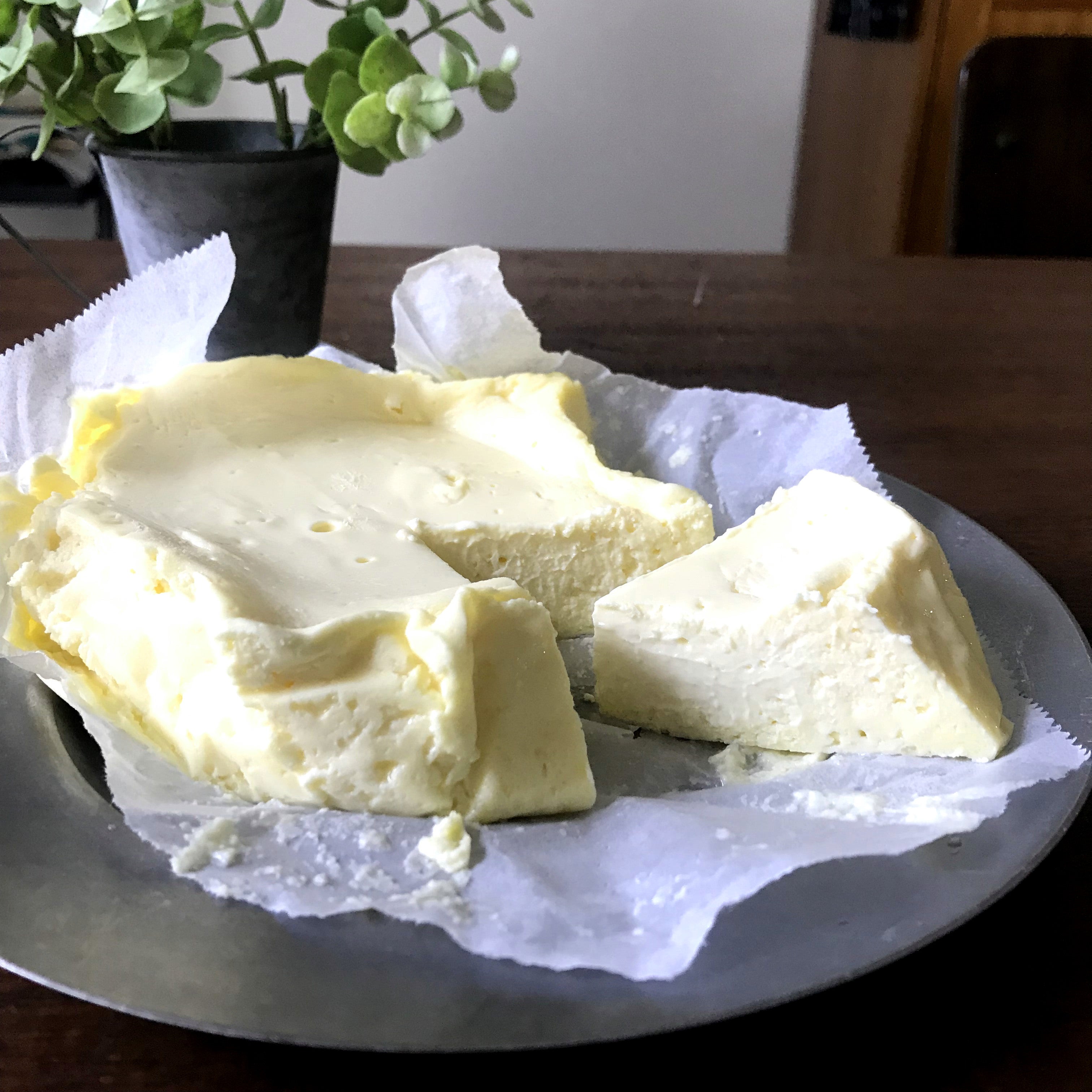 バスクチーズケーキ。チェリーハイツ