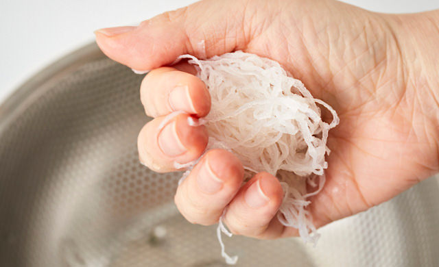 白滝とちくわのオイスター炒めみいちゃんの作り置きブログ