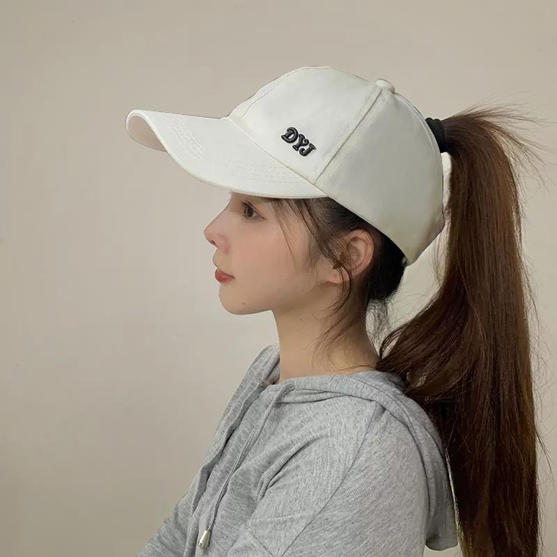 キャップに似合う簡単ヘアアレンジ！ロープ編みのお団子スタイル堀井大輔