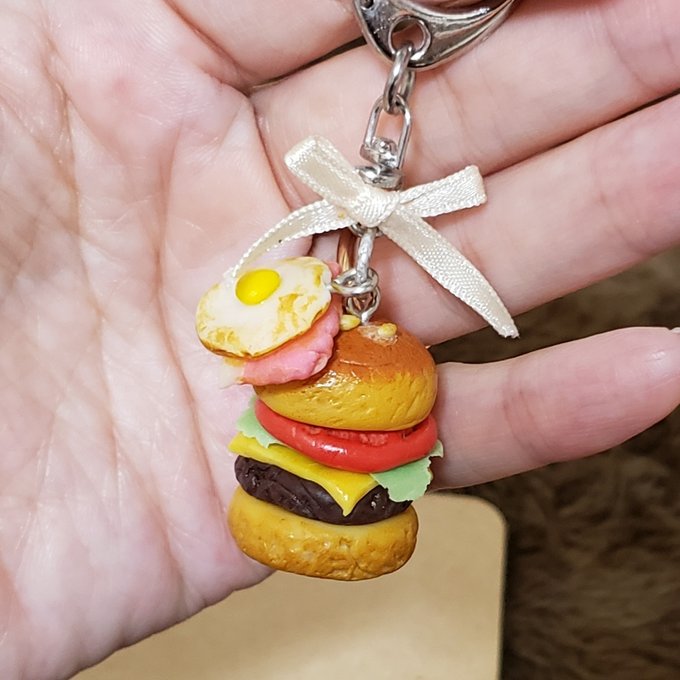 ステーキプレート キーホルダー ミニチュアフード ハンドメイド ガーリックライス 完成品＊かごパンのキーホルダー＊』