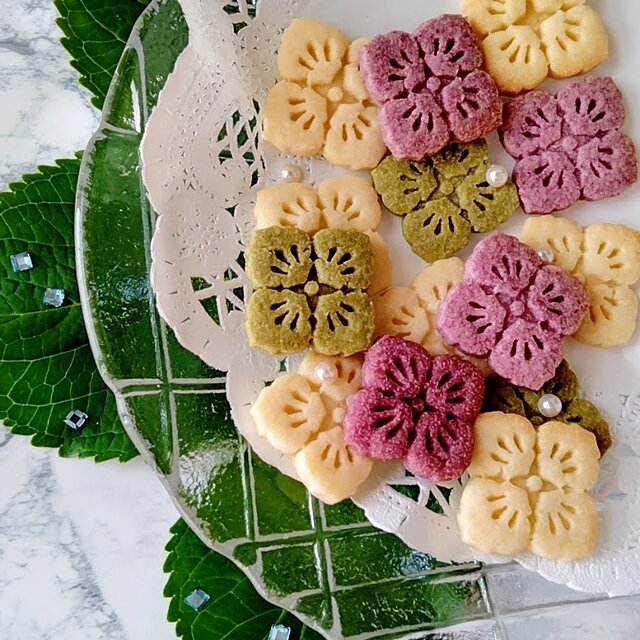 バレンタイン 5枚花 クッキー型 かわいい プレゼント ギフト 手作り おしゃれ 誕生日 記念日 お祝い お花 母の日 クッキー型 クッキー型専門店merci maron 通販 13828250Creema クリーマ